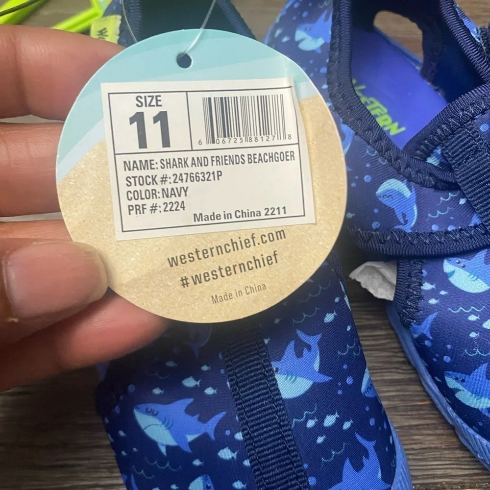 Western Chief Unisex-Child Beachgoer Neoprene Sandal Sport SZ 11 - Blue NWT